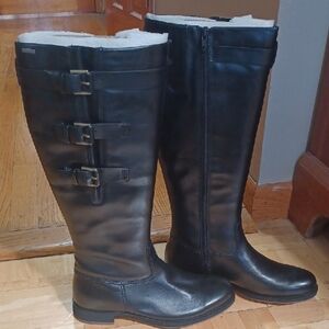 Women's Black Soft Leather Knee-High Boots 7.5 M